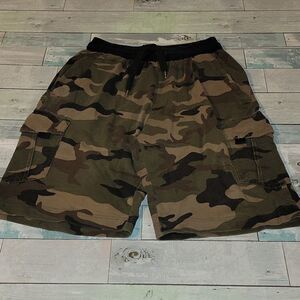 CSG Champs Sports Gear Camo Shorts sz Medium